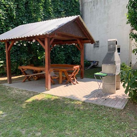 Holdfeny Apartman 希欧福克 外观 照片